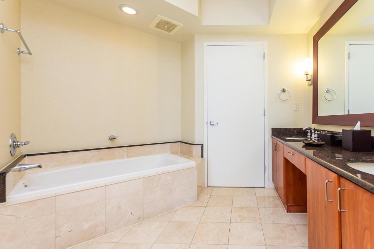 Hotel International Beach Tump Resort Ocean View 1100 Sf 1 Bed 1Bth Privately Owned Sunny Isles Miami Beach Exterior foto